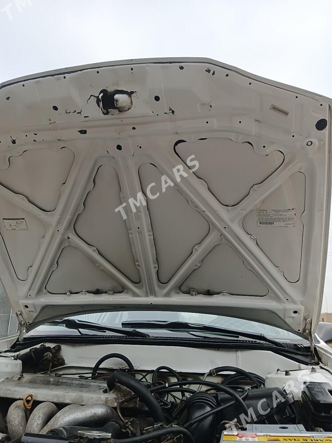 Toyota Corolla 1998 - 72 000 TMT - Дашогуз - img 7