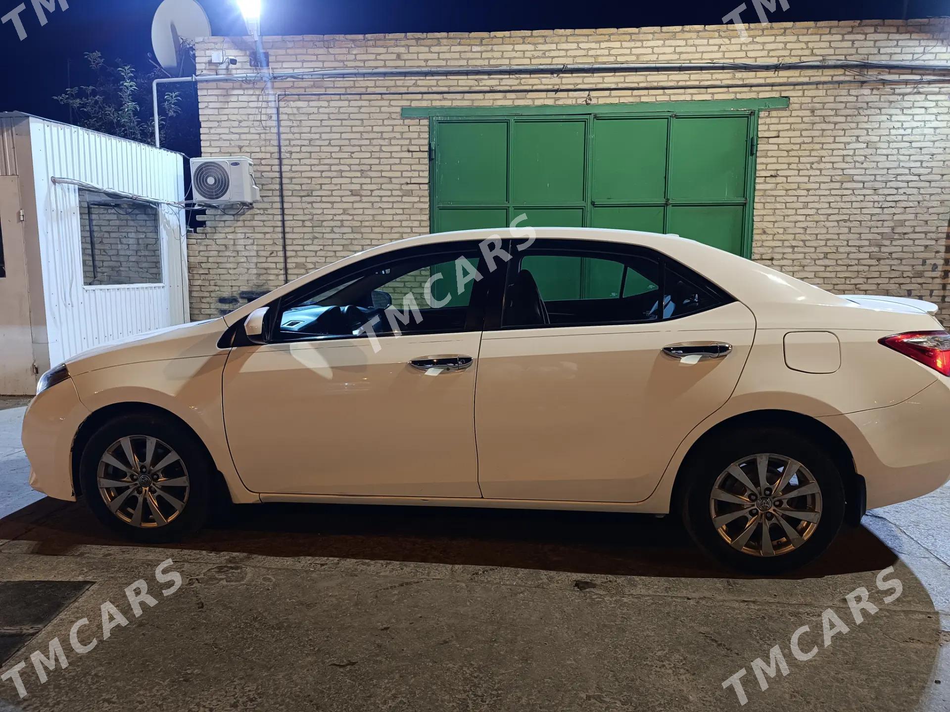 Toyota Corolla 2015 - 180 000 TMT - Туркменабат - img 4