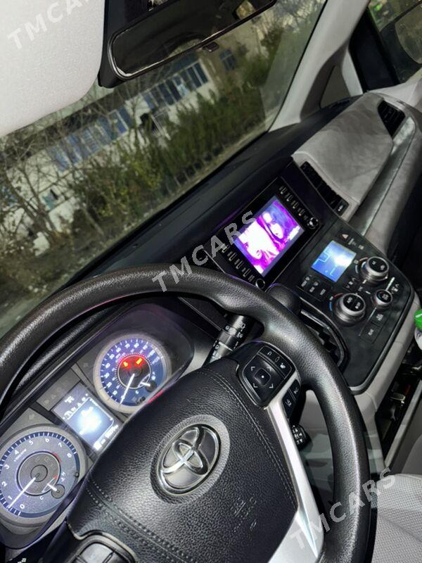 Toyota Sienna 2020 - 375 000 TMT - Ашхабад - img 7