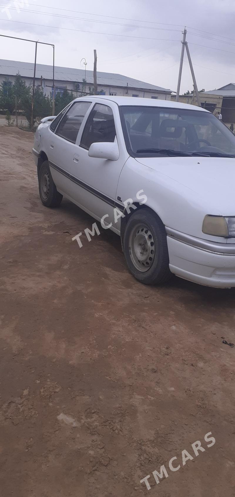 Opel Vectra 1995 - 45 000 TMT - Farap - img 2