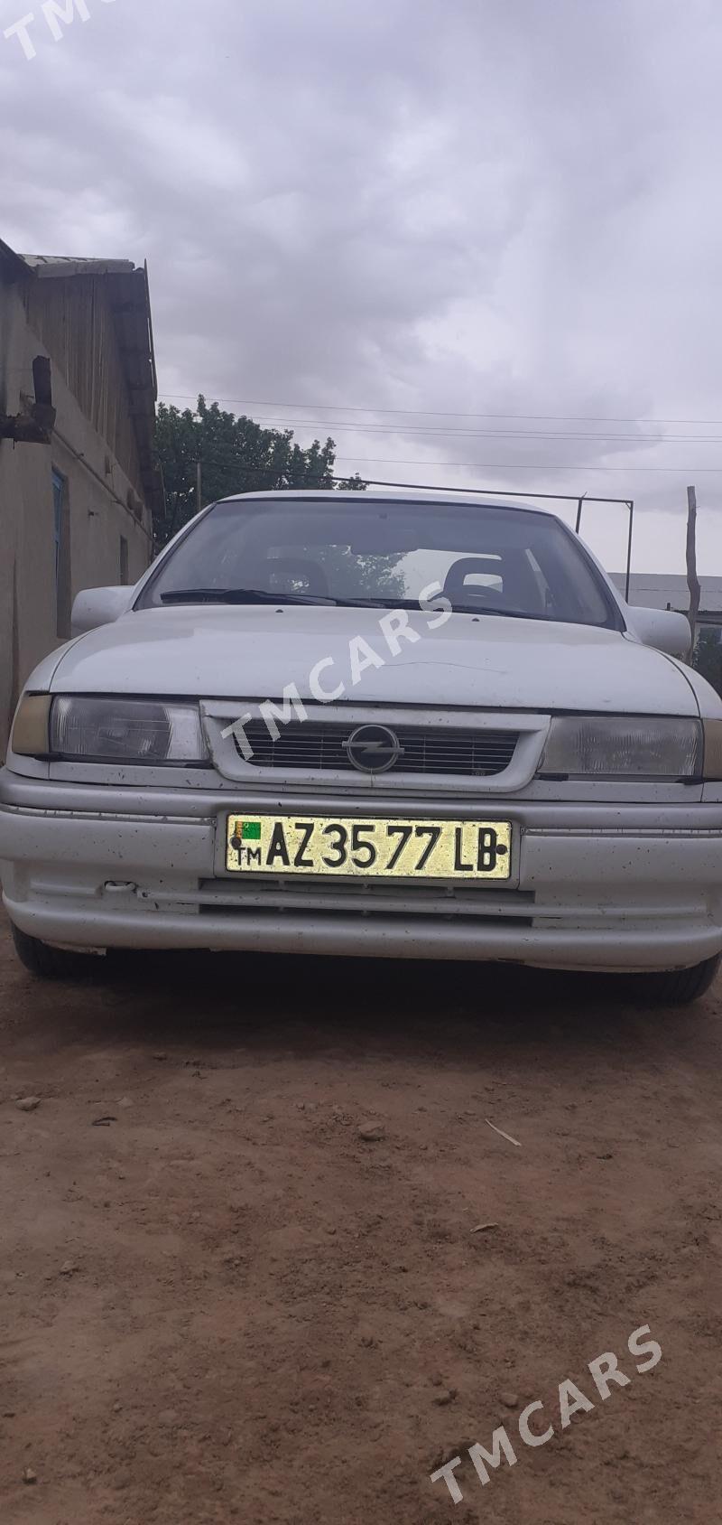 Opel Vectra 1995 - 45 000 TMT - Farap - img 5