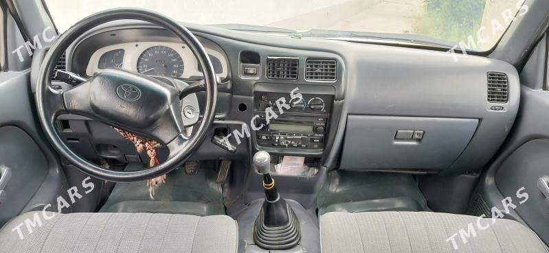 Toyota Hilux 2004 - 95 000 TMT - Aşgabat - img 3