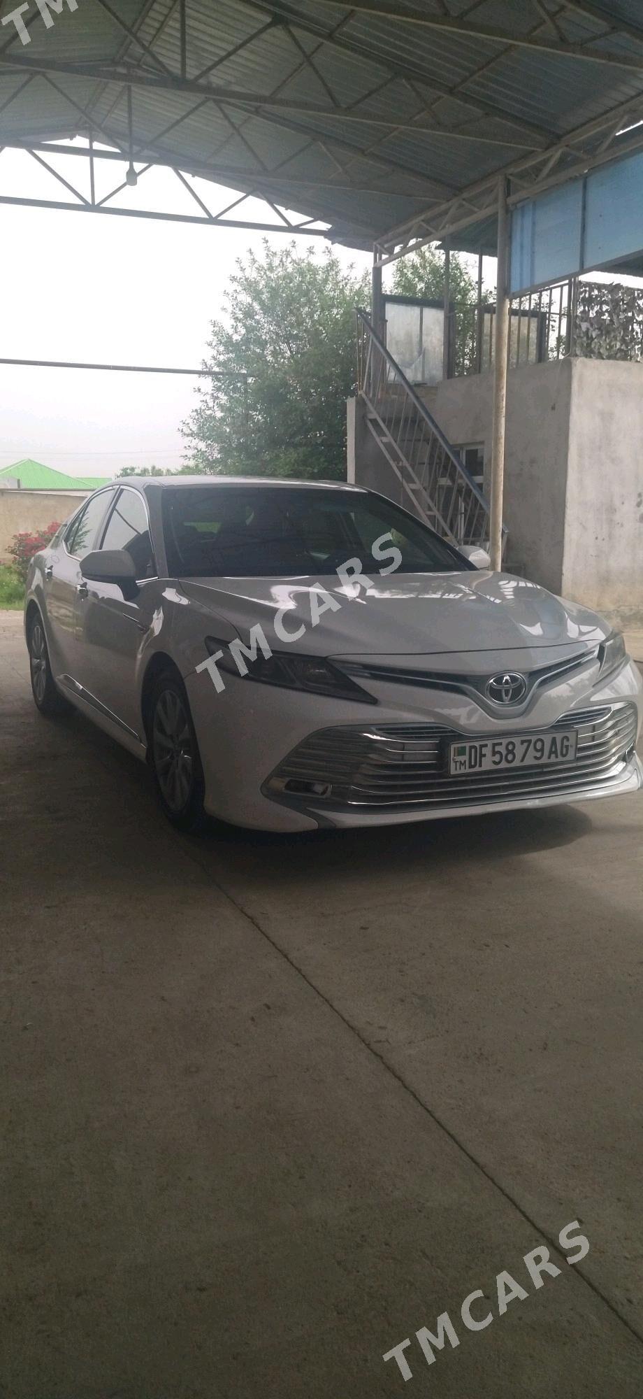 Toyota Camry 2019 - 260 000 TMT - Aşgabat - img 3