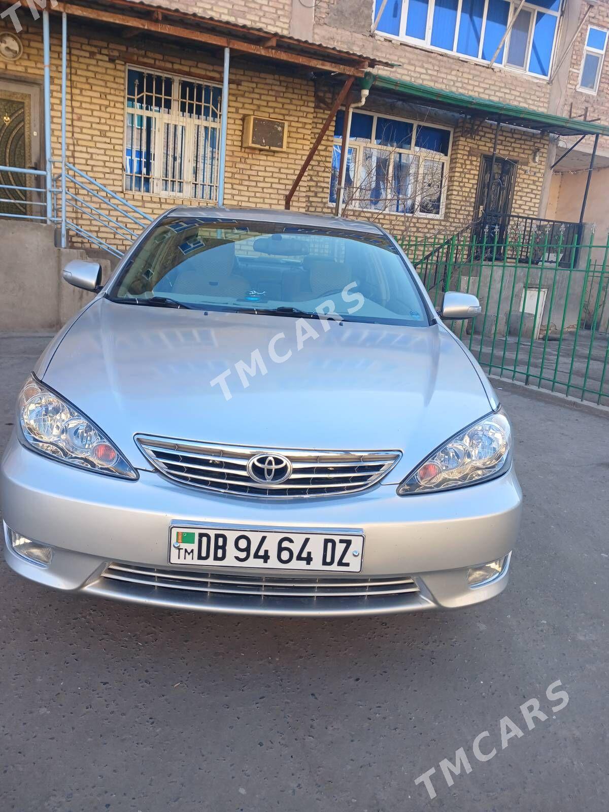 Toyota Camry 2003 - 210 000 TMT - Дашогуз - img 3