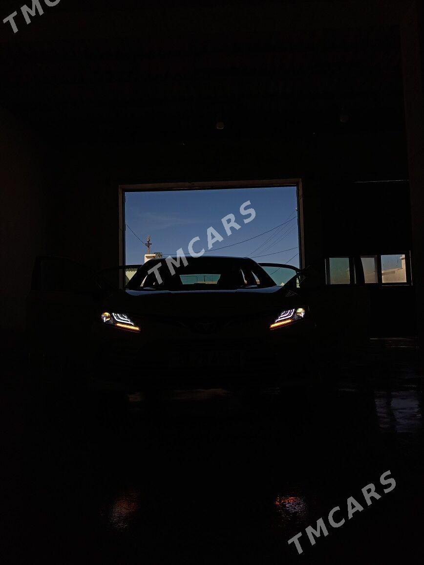 Toyota Camry 2019 - 300 000 TMT - Балканабат - img 2