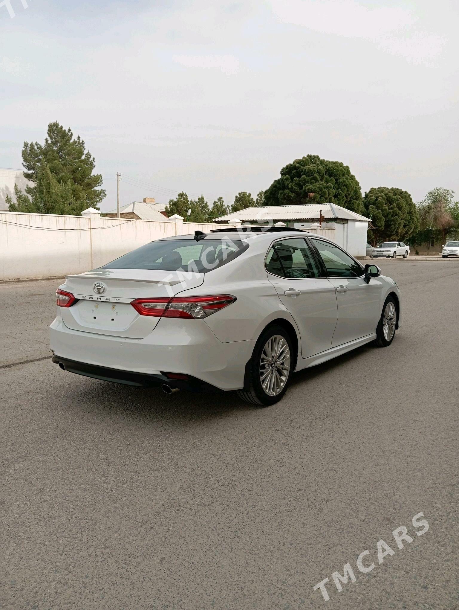 Toyota Camry 2019 - 480 000 TMT - Мары - img 3