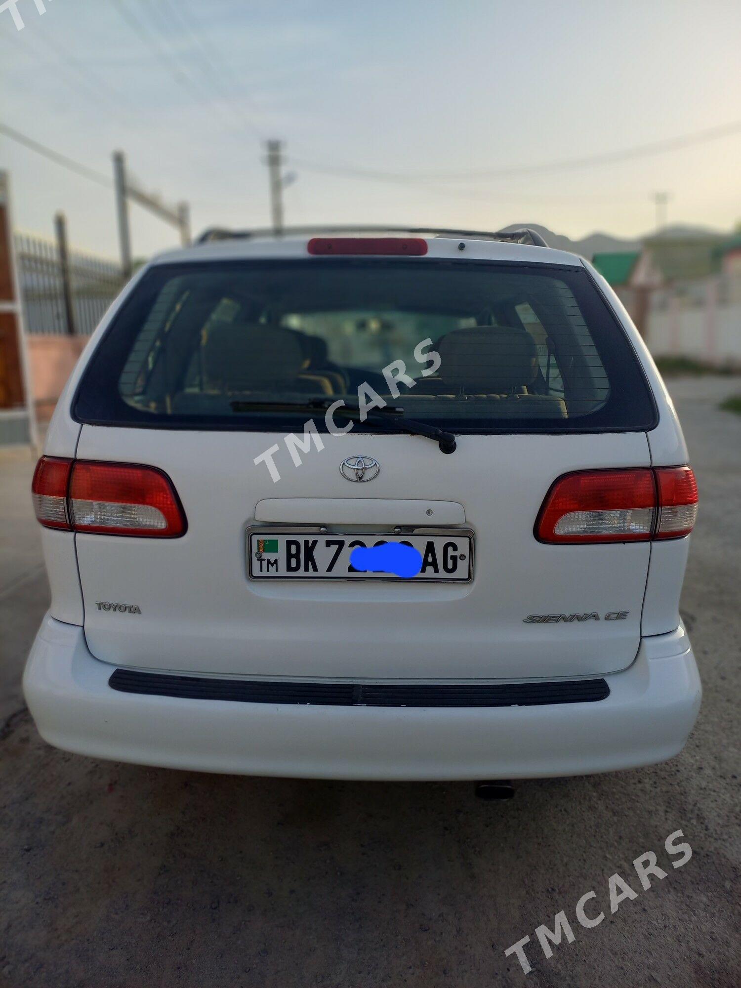 Toyota Sienna 2002 - 150 000 TMT - Gurtly - img 6