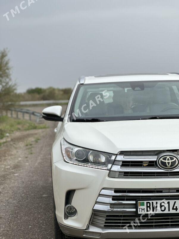 Toyota Highlander 2019 - 400 000 TMT - Мары - img 2