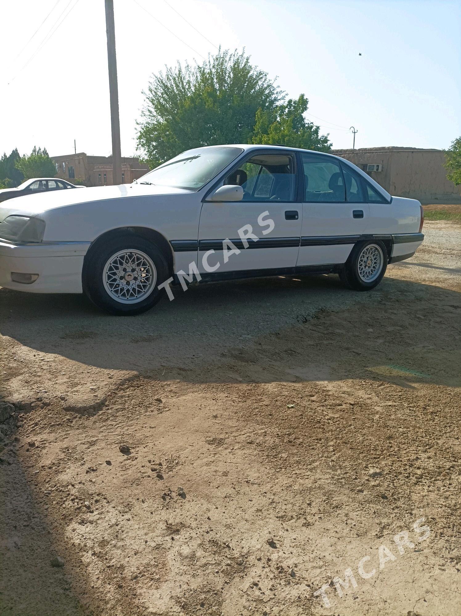 Opel Omega 1992 - 30 000 TMT - Farap - img 2