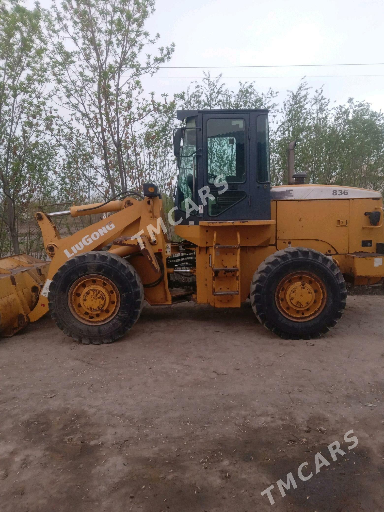 XCMG LW300F 2013 - 450 000 TMT - Болдумсаз - img 2