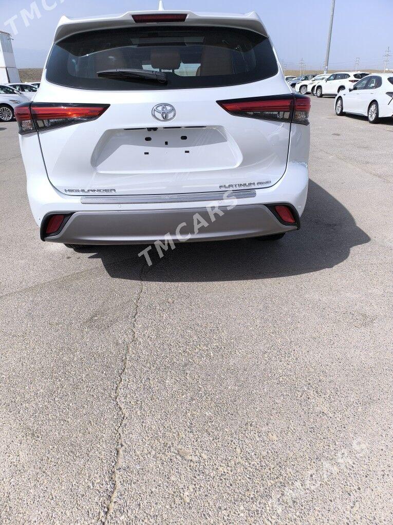 Toyota Highlander 2022 - 1 085 000 TMT - Ашхабад - img 4