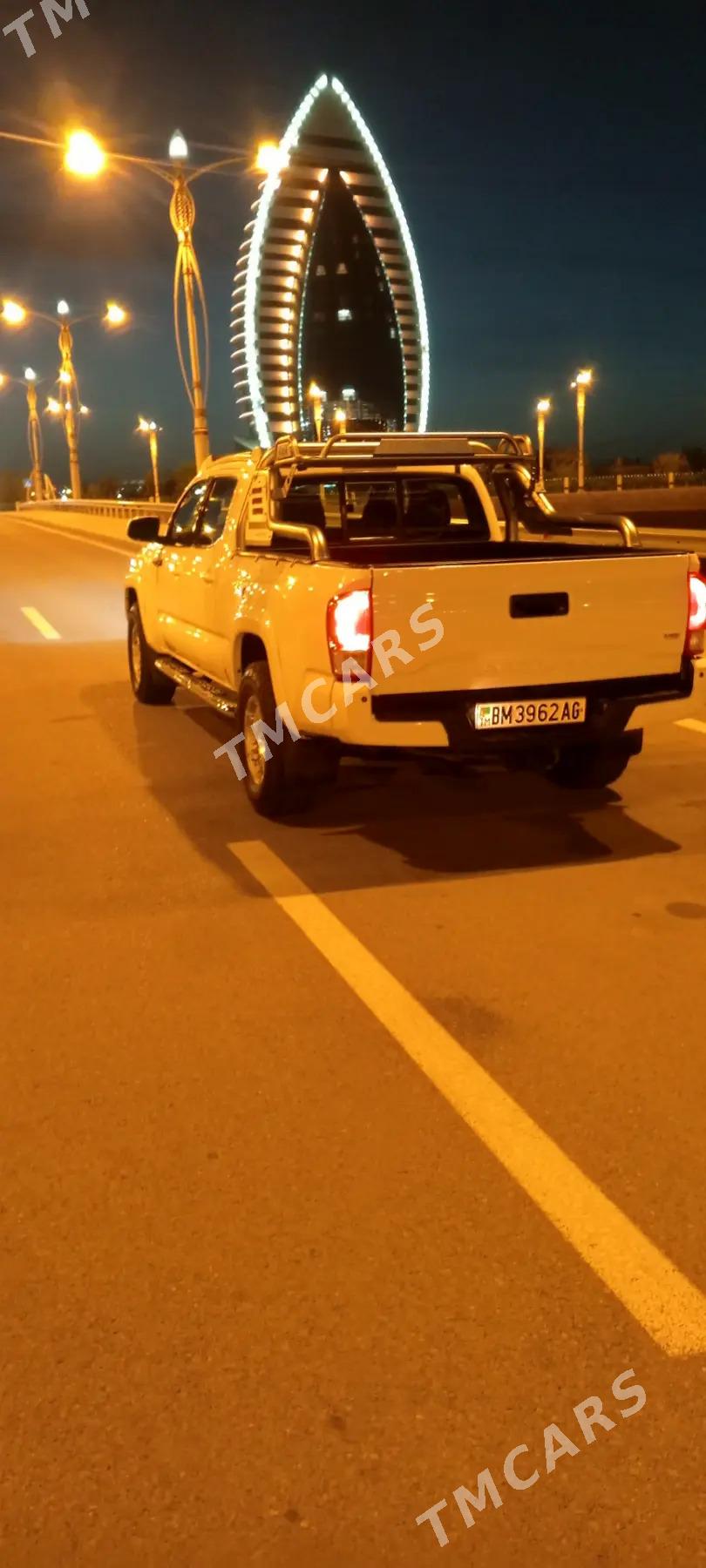 Toyota Tacoma 2016 - 380 000 TMT - Aşgabat - img 5
