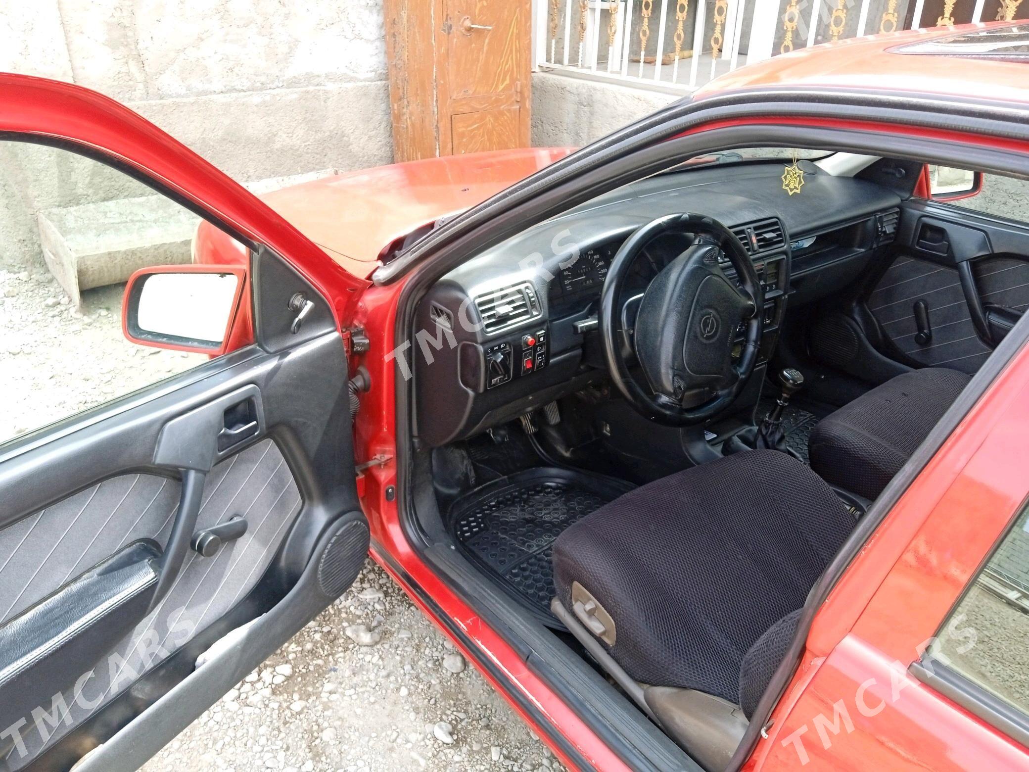 Opel Vectra 1994 - 40 000 TMT - Балканабат - img 9