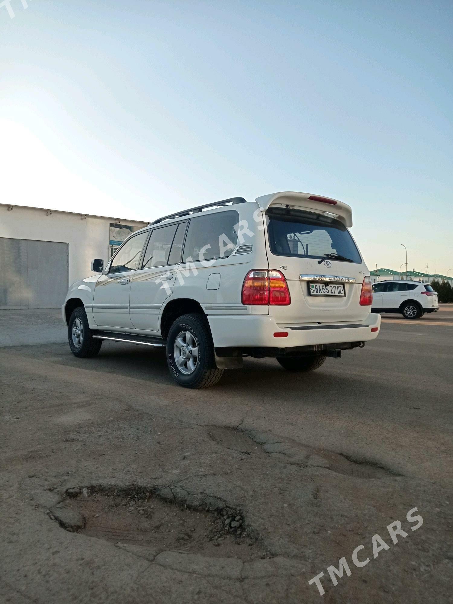 Toyota Land Cruiser 2000 - 300 000 TMT - Daşoguz - img 3