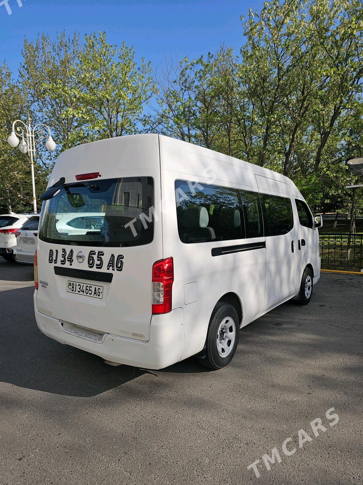 Toyota Hiace 2014 - 300 000 TMT - Мир 2 - img 4