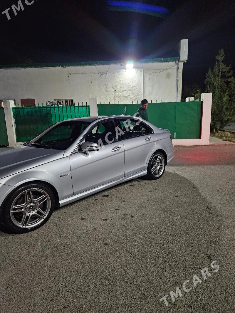 Mercedes-Benz C300 2010 - 190 000 TMT - Aşgabat - img 2