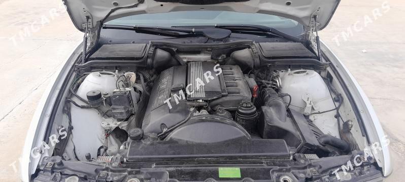 BMW E39 1998 - 95 000 TMT - Балканабат - img 6