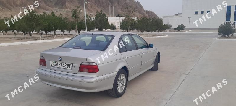 BMW E39 1998 - 95 000 TMT - Балканабат - img 3