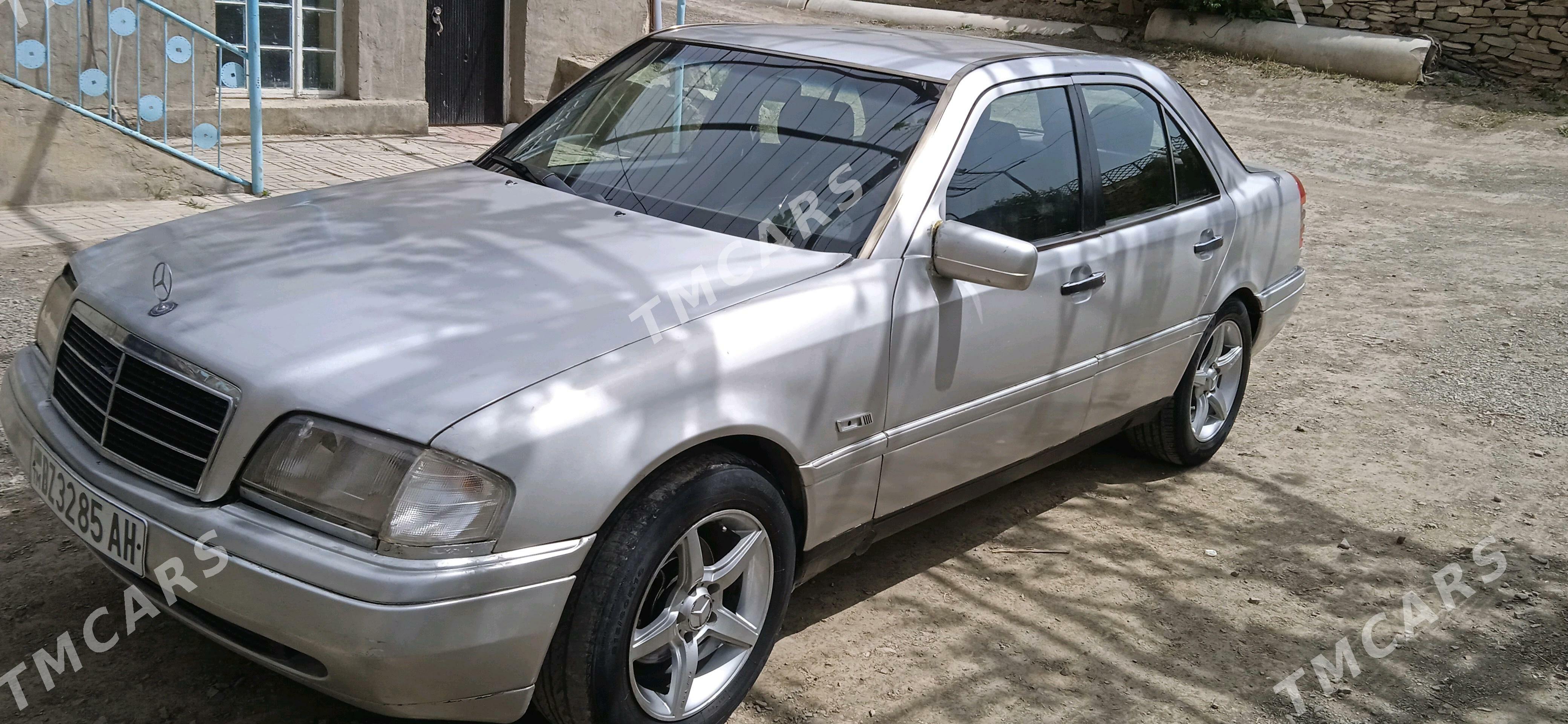 Mercedes-Benz C280 1997 - 36 000 TMT - Бахарден - img 2