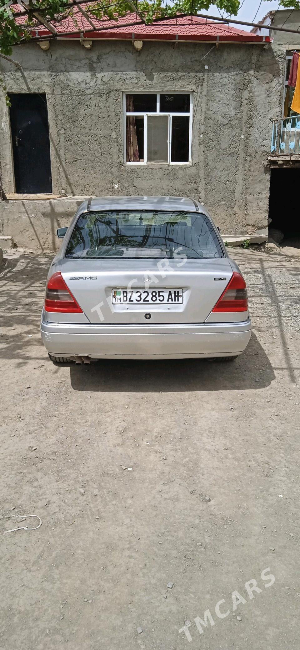 Mercedes-Benz C280 1997 - 36 000 TMT - Бахарден - img 4