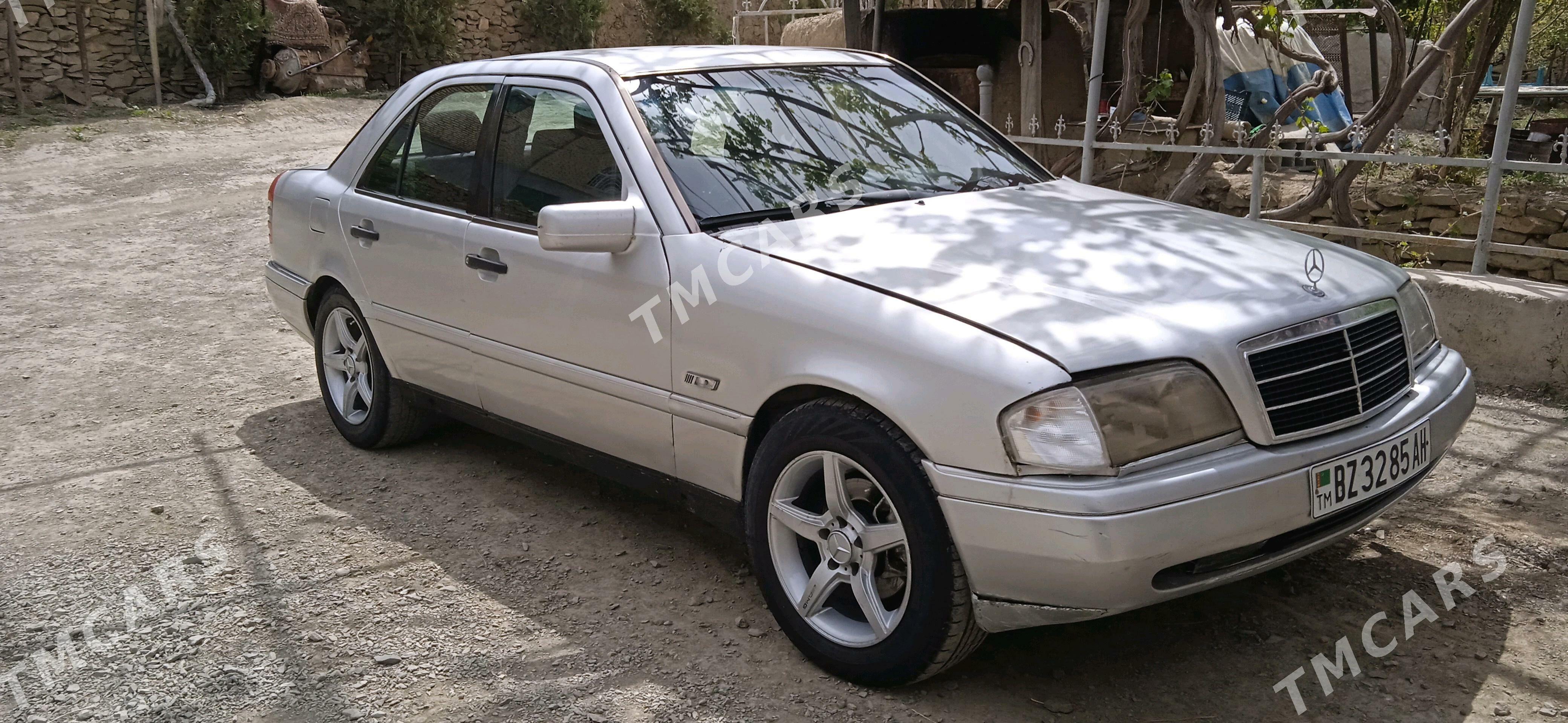Mercedes-Benz C280 1997 - 36 000 TMT - Бахарден - img 5