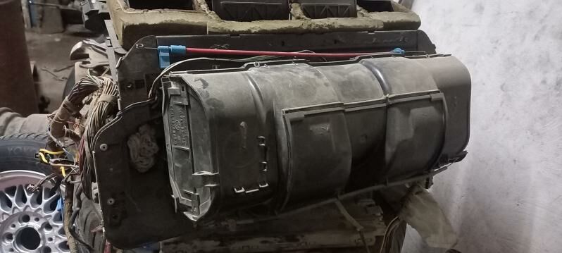 Bmw e34 konsiner sit. 1 500 TMT - Sarahs - img 2