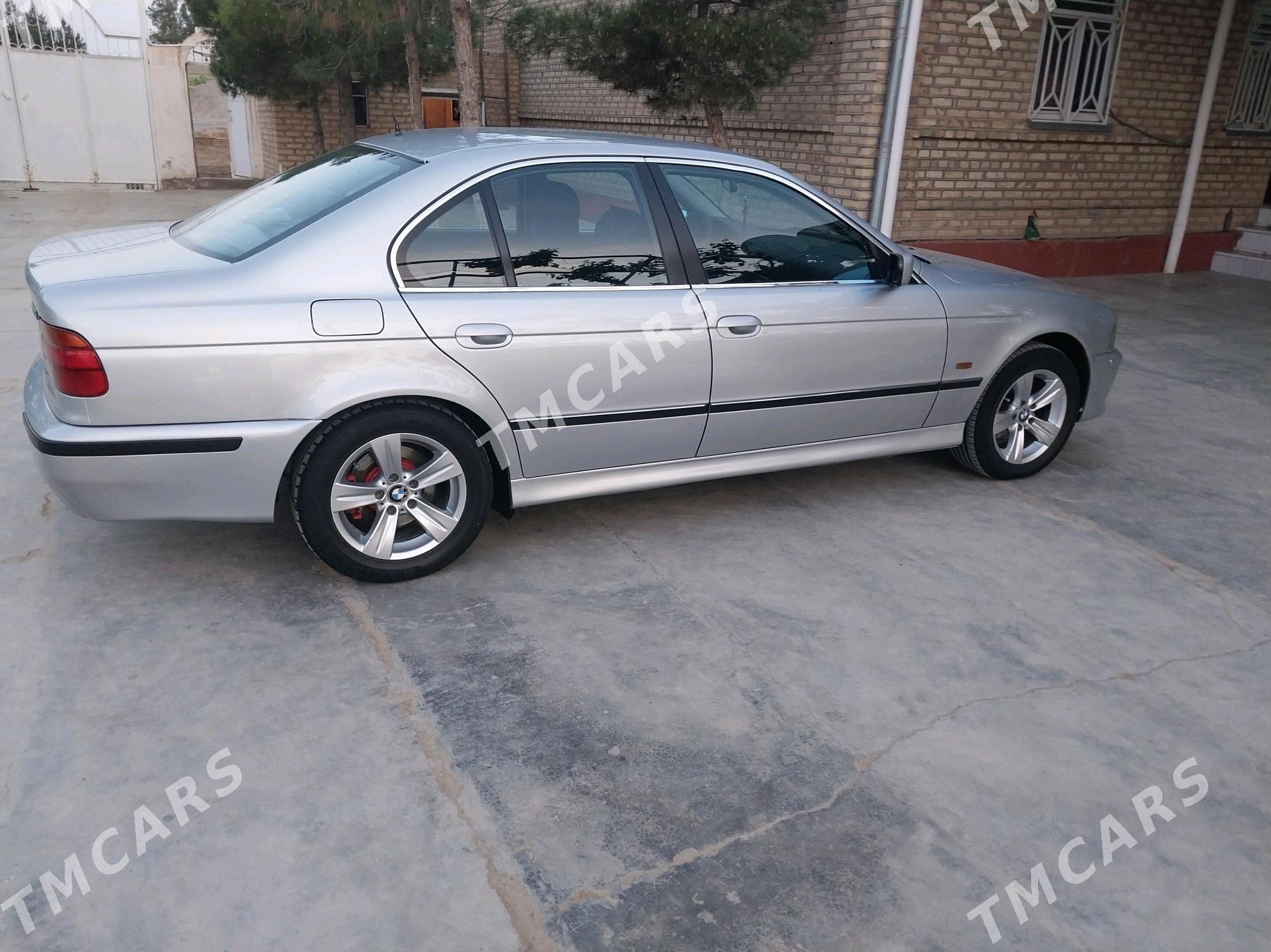 BMW 525 2000 - 120 000 TMT - Wekilbazar - img 5
