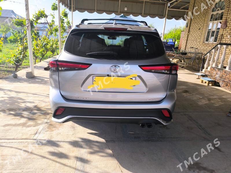 Toyota Highlander 2021 - 480 000 TMT - Мары - img 3