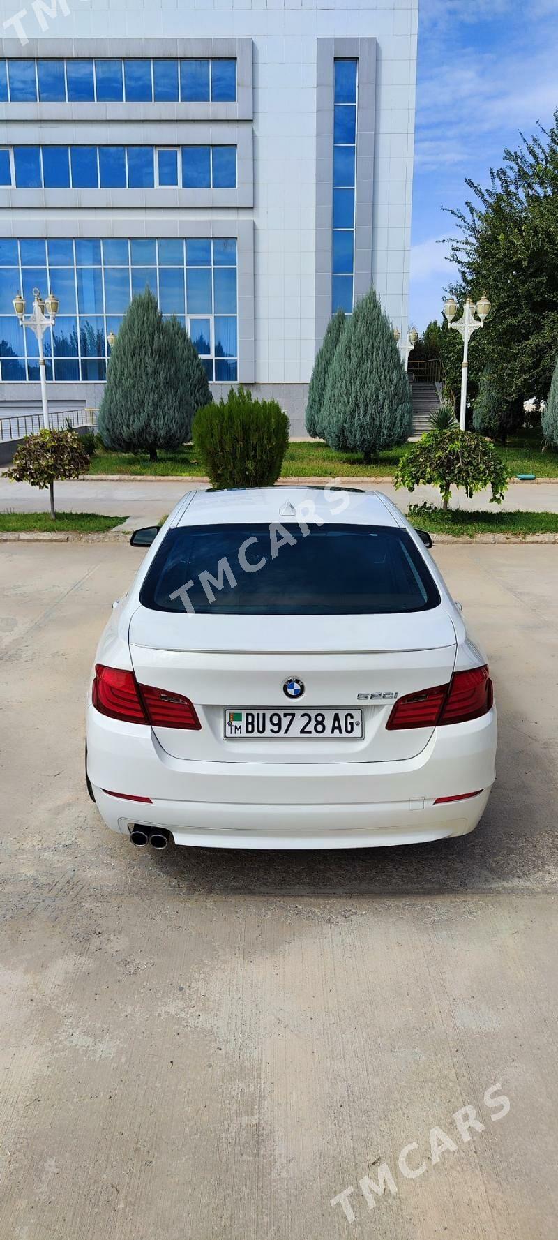 BMW F10 2010 - 290 000 TMT - Aşgabat - img 3