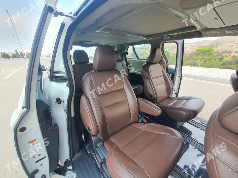 Toyota Sienna 2018 - 700 000 TMT - Aşgabat - img 6