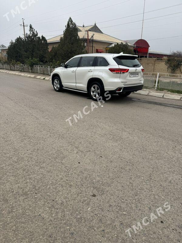 Toyota Highlander 2019 - 520 000 TMT - Серахс - img 4