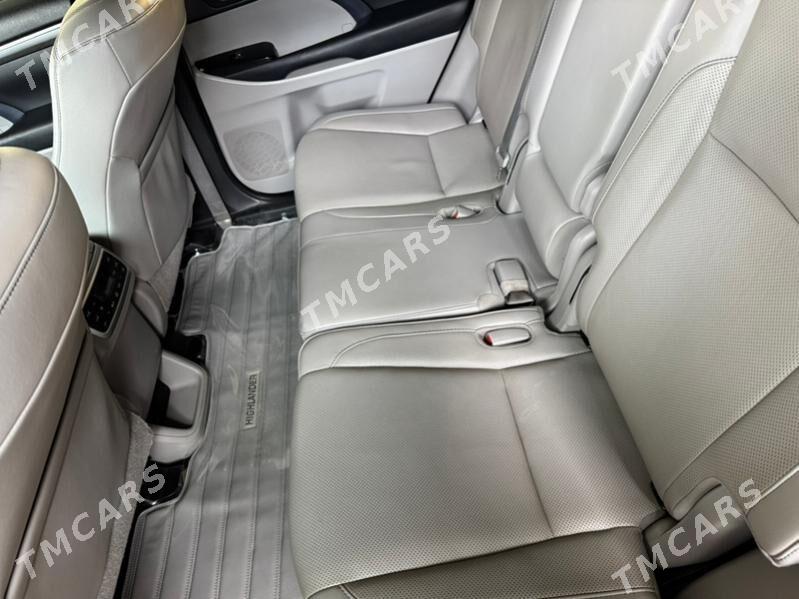 Toyota Highlander 2019 - 520 000 TMT - Серахс - img 7