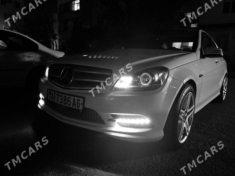 Mercedes-Benz C300 2012 - 230 000 TMT - Aşgabat - img 6