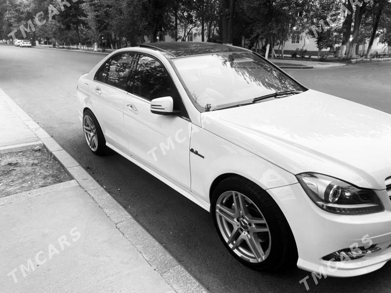 Mercedes-Benz C300 2012 - 230 000 TMT - Aşgabat - img 2