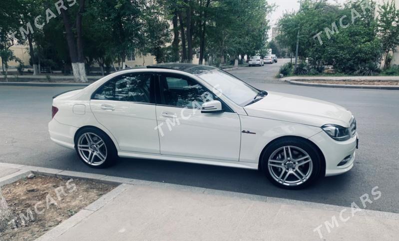 Mercedes-Benz C300 2012 - 230 000 TMT - Aşgabat - img 4