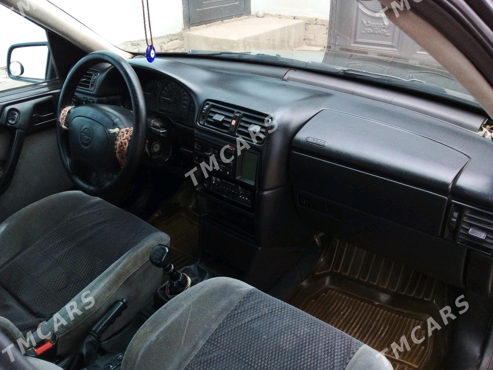 Opel Vectra 1995 - 38 000 TMT - Daşoguz - img 7