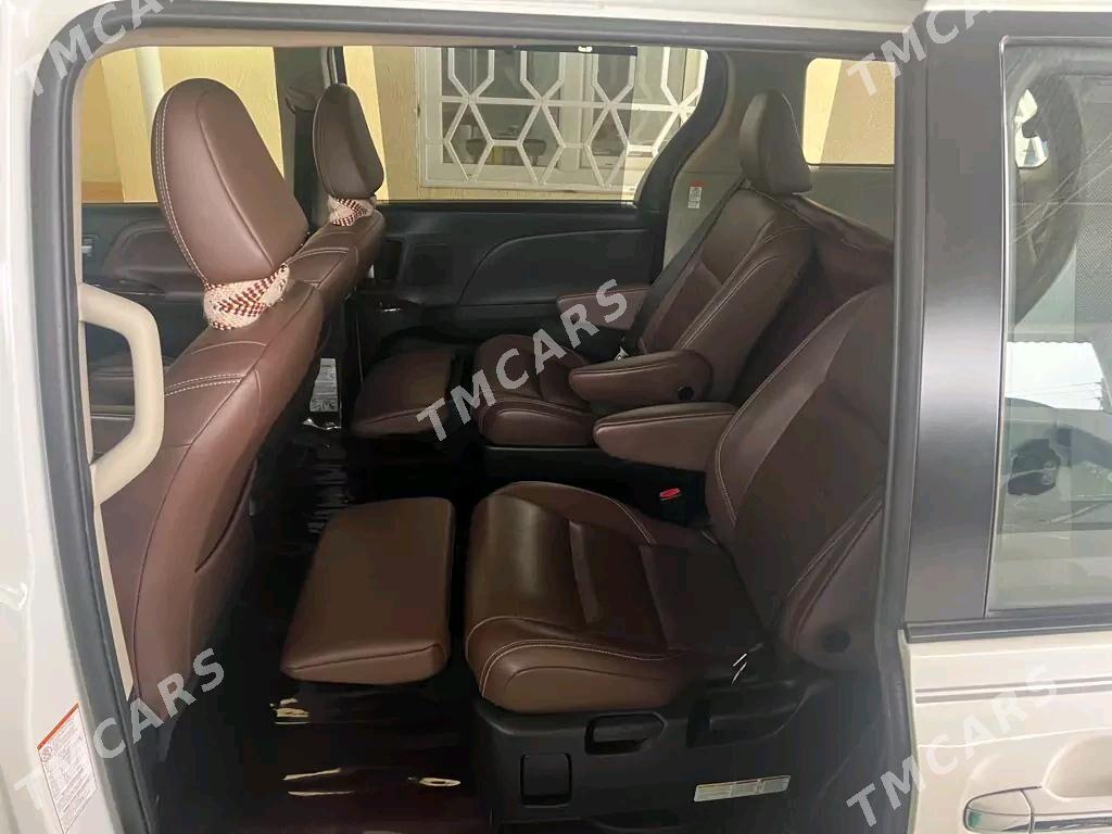Toyota Sienna 2020 - 680 000 TMT - Бекреве - img 4