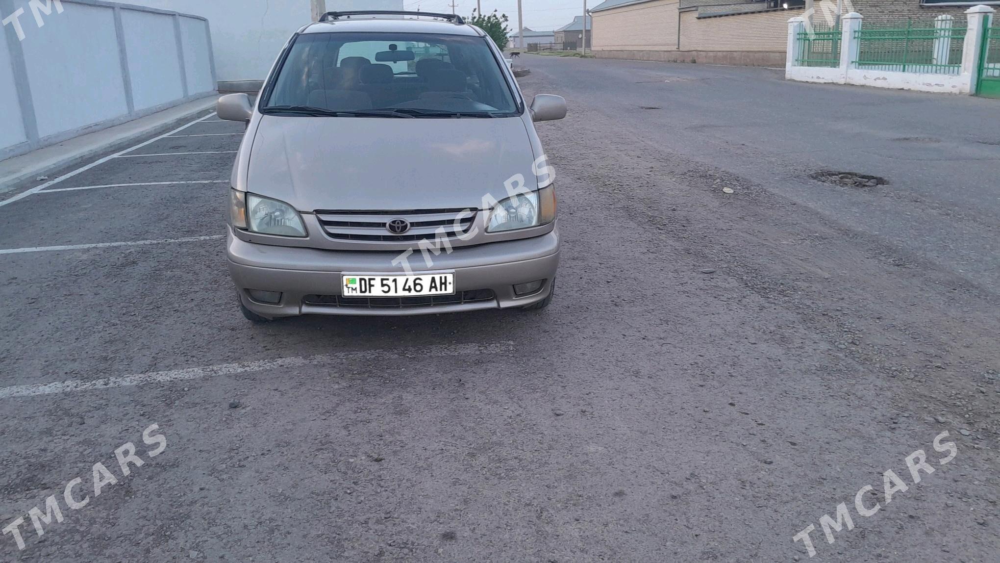 Toyota Sienna 2002 - 130 000 TMT - Sarahs - img 8