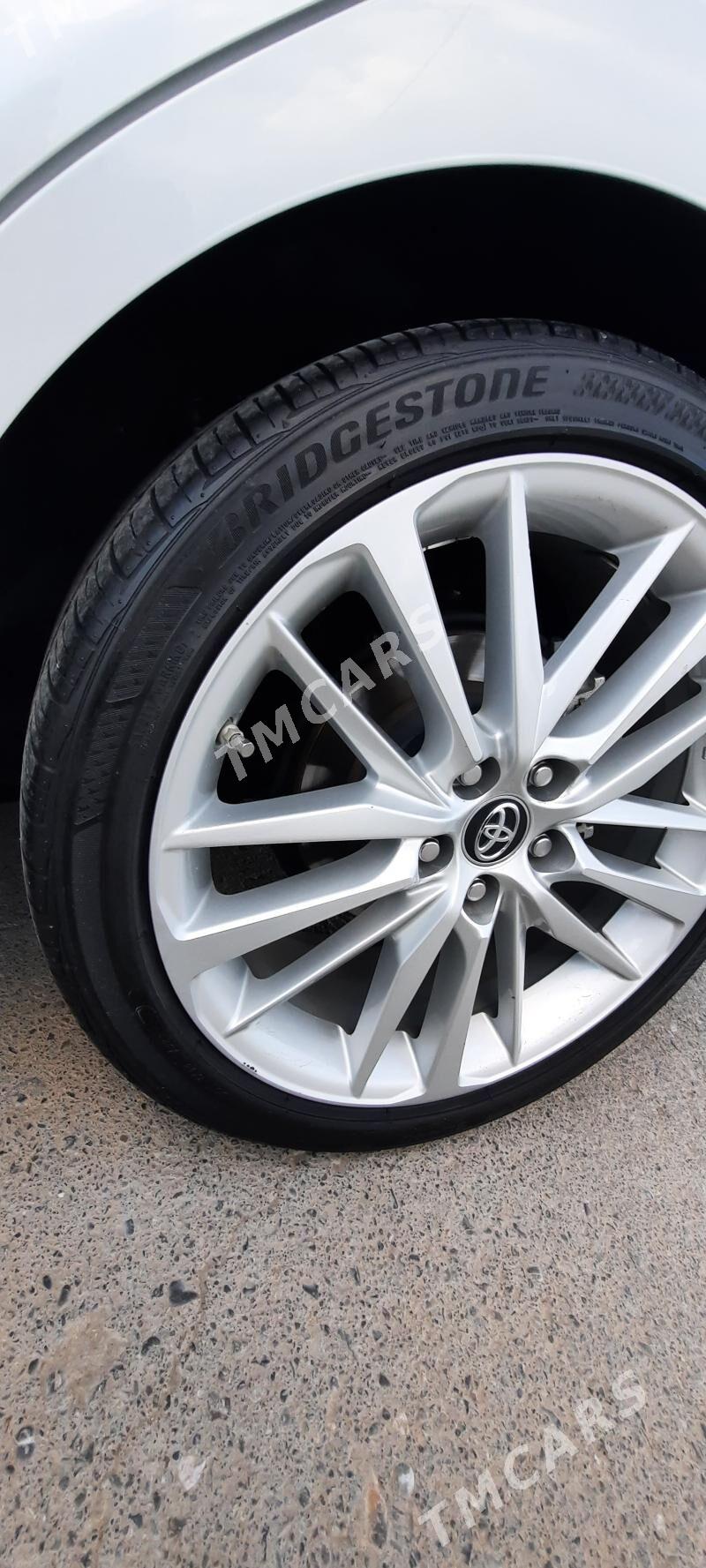 Toyota Camry 2018 - 370 000 TMT - Мир 7 - img 4
