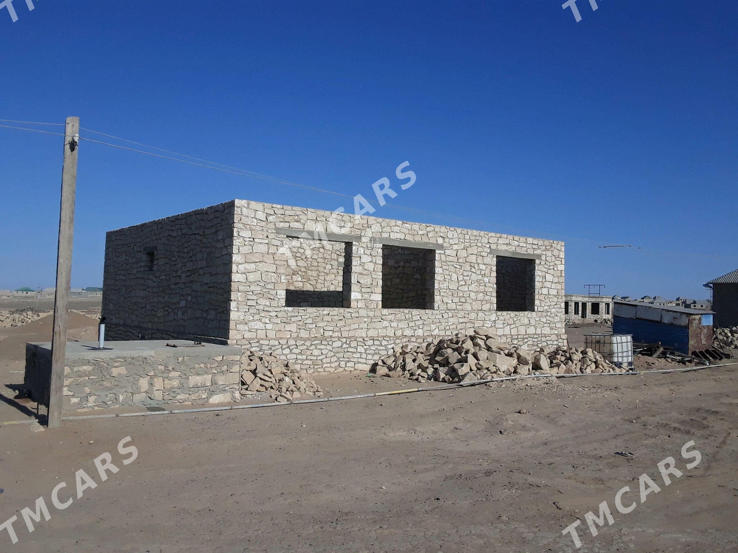Akdaş satlyk jaý - Туркменбаши - img 2