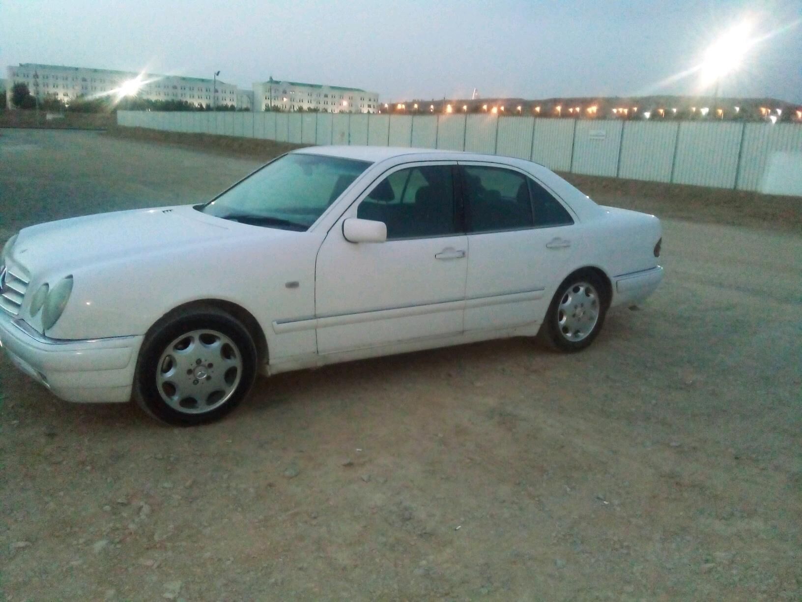 Mercedes-Benz E320 1996 - 63 000 TMT - Анев - img 2