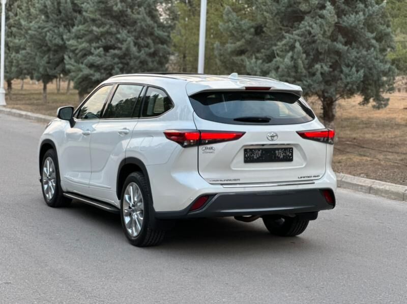 Toyota Highlander 2021 - 660 000 TMT - Aşgabat - img 8