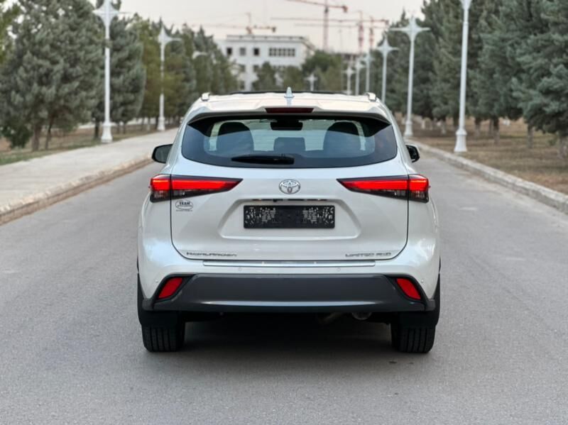 Toyota Highlander 2021 - 660 000 TMT - Aşgabat - img 3
