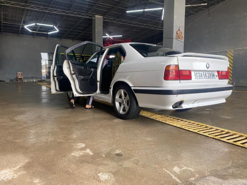 BMW 520 1990 - 47 000 TMT - Balkanabat - img 5