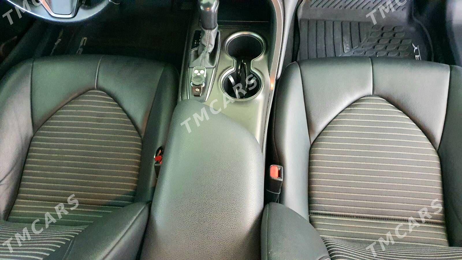 Toyota Camry 2021 - 335 000 TMT - Aşgabat - img 5