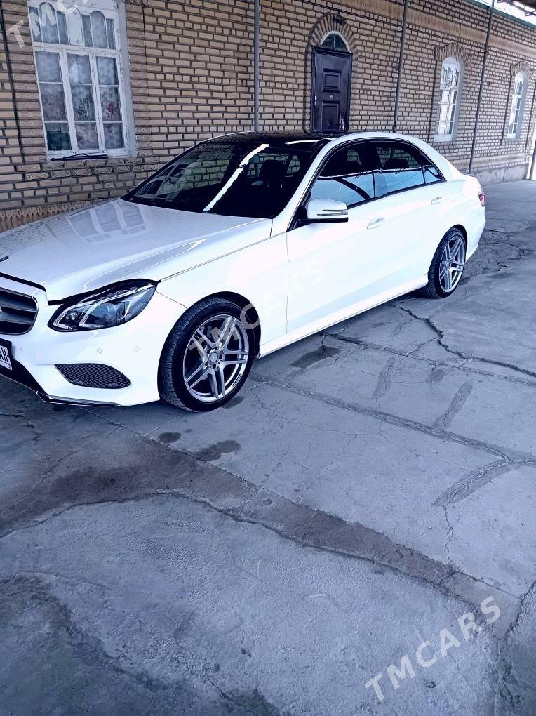 Mercedes-Benz E300 2010 - 270 000 TMT - Bäherden - img 2