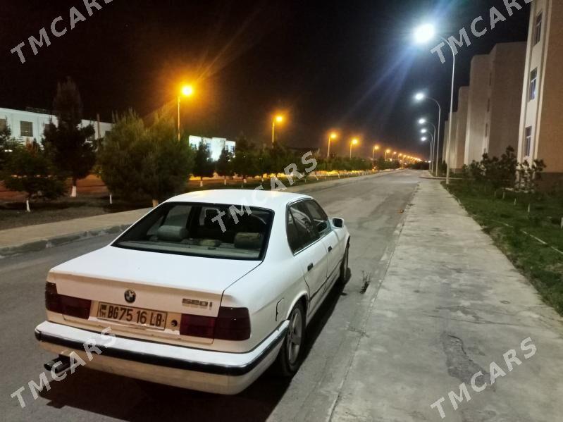 BMW 520 1989 - 30 000 TMT - Türkmenabat - img 4