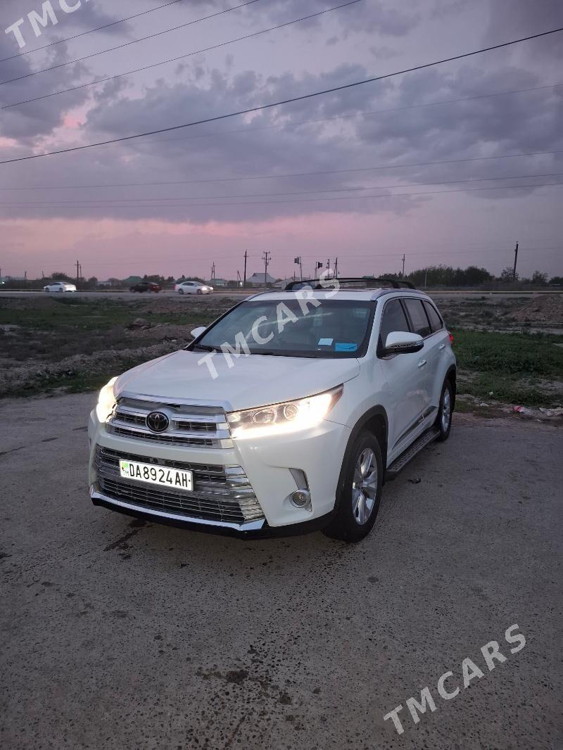 Toyota Highlander 2016 - 380 000 TMT - Kaka - img 2