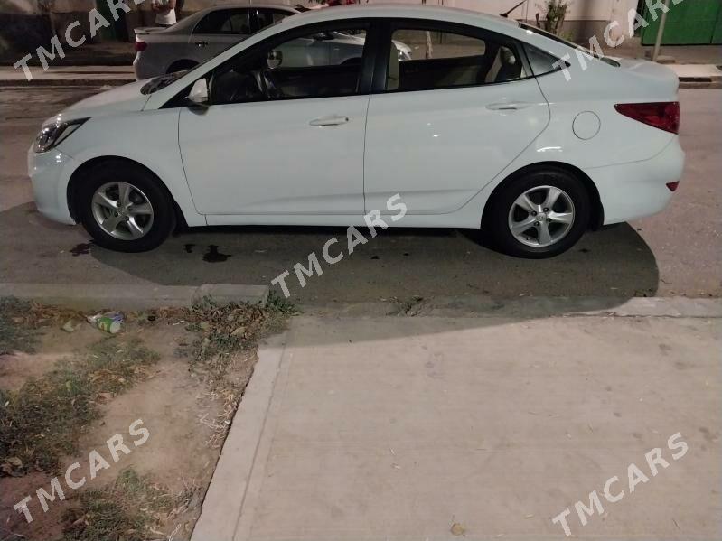Hyundai Accent 2013 - 140 000 TMT - 30 мкр - img 5