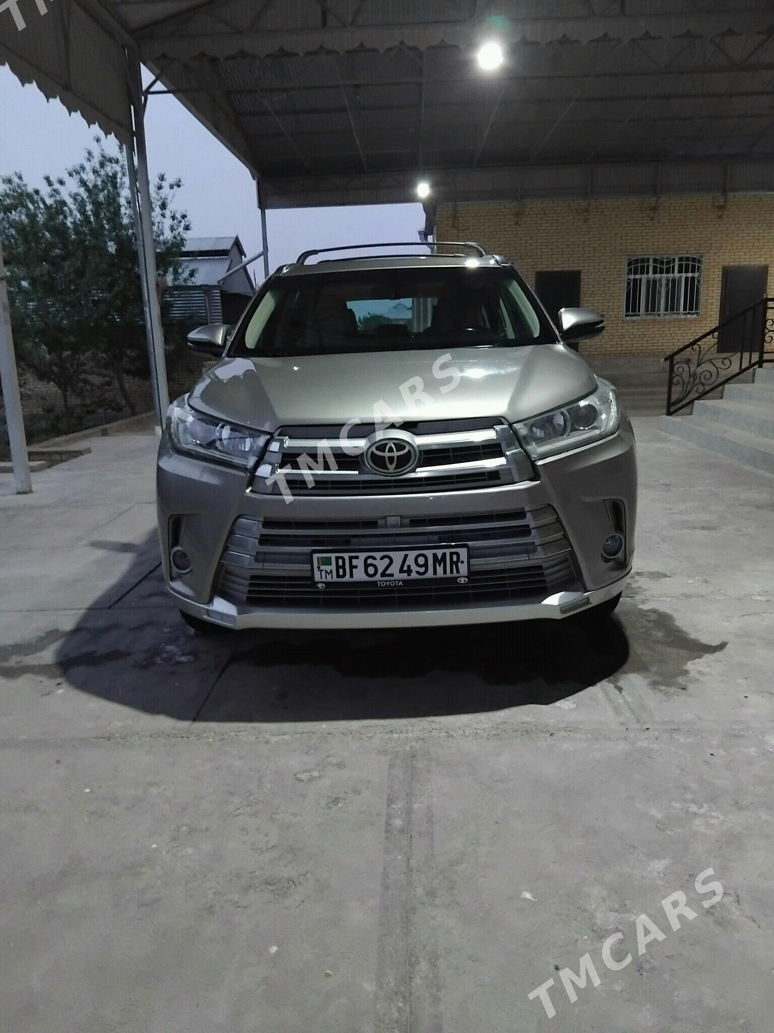 Toyota Highlander 2015 - 360 000 TMT - Sakarçäge - img 2